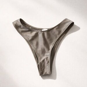 Wild Fable brand - Black Bathing suit / Bikini bottoms Women’s M